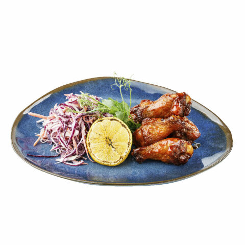Курячі крильця з салатом коул слоу (250/100г)